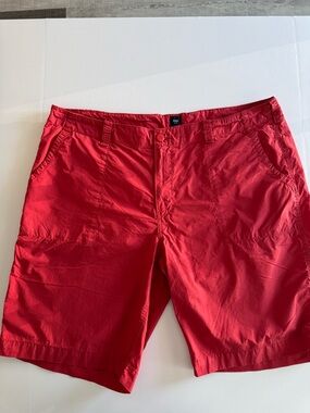 GAP Men’s Red Flat-Front Chino Shorts